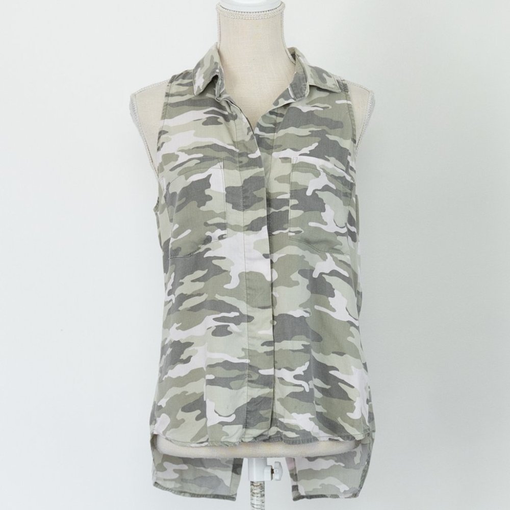 Cloth And Stone Green Camouflage Sleeveless Split Back Tank Womens Size Small